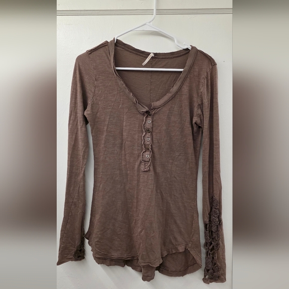 Free People Tops - Free People Our Song Henley Size Small EUC
